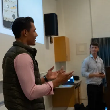 Man talking about the Meta Learn app