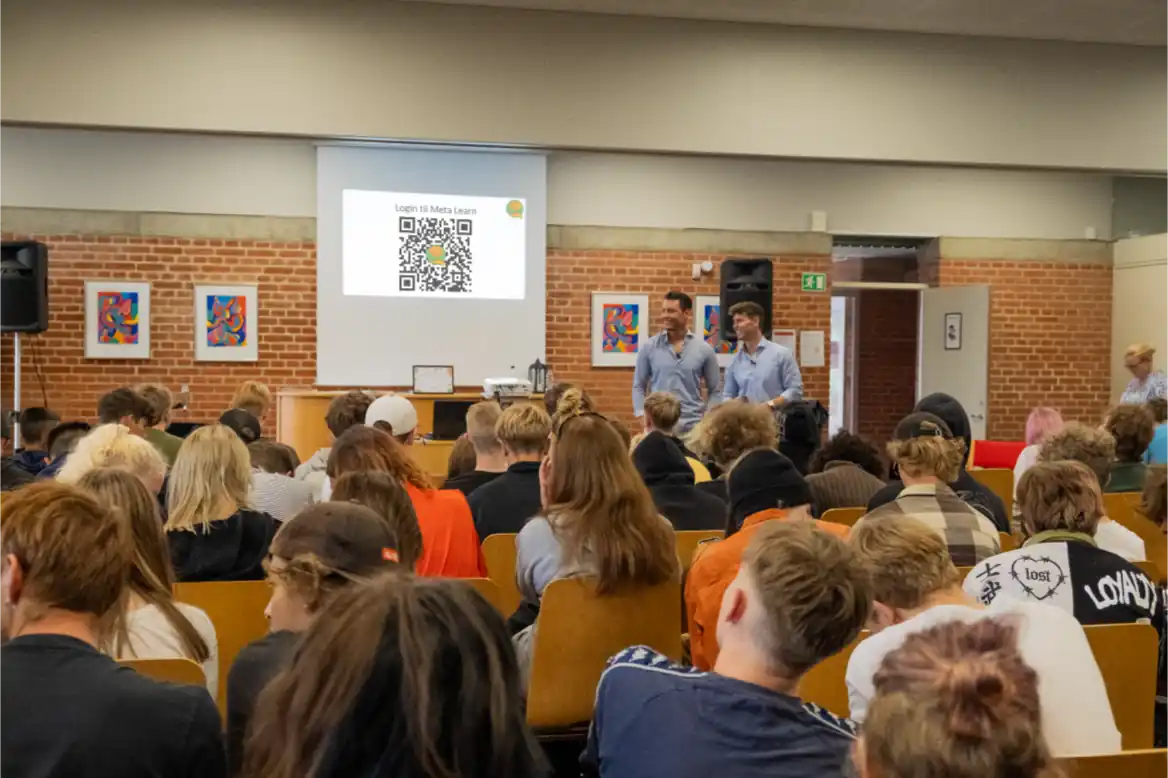 Meta Learn presenting the app for their customers